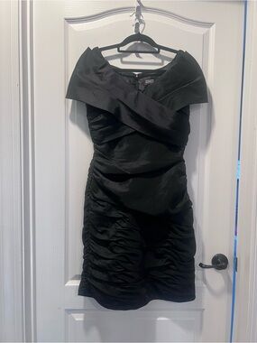 Adrianna Papell Black One-Shoulder Ruched Cocktail Dress